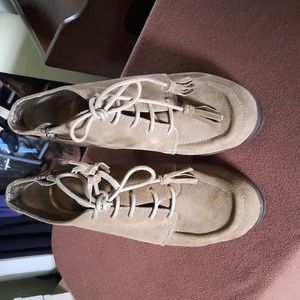 Ann Klein women bootie -Size 9